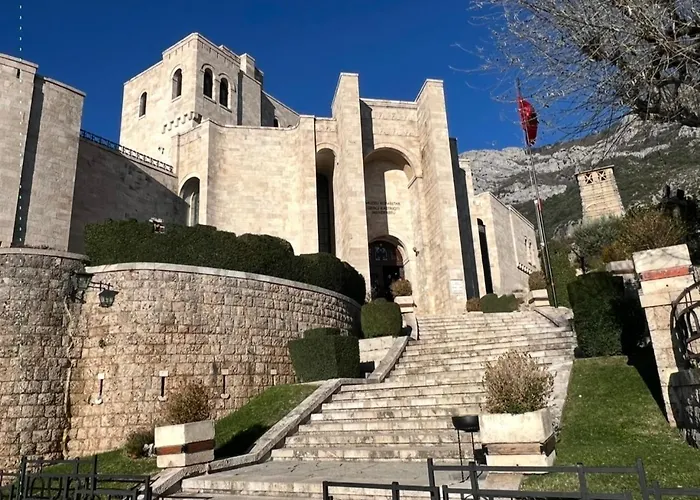 Skanderbeg Hotel *