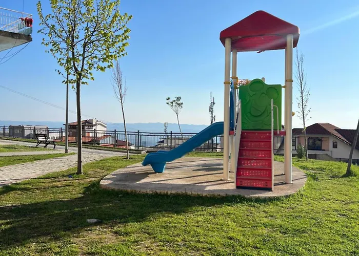 Hotel Skanderbeg *