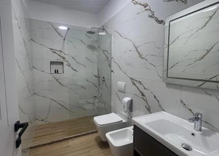 Hotel Skanderbeg *